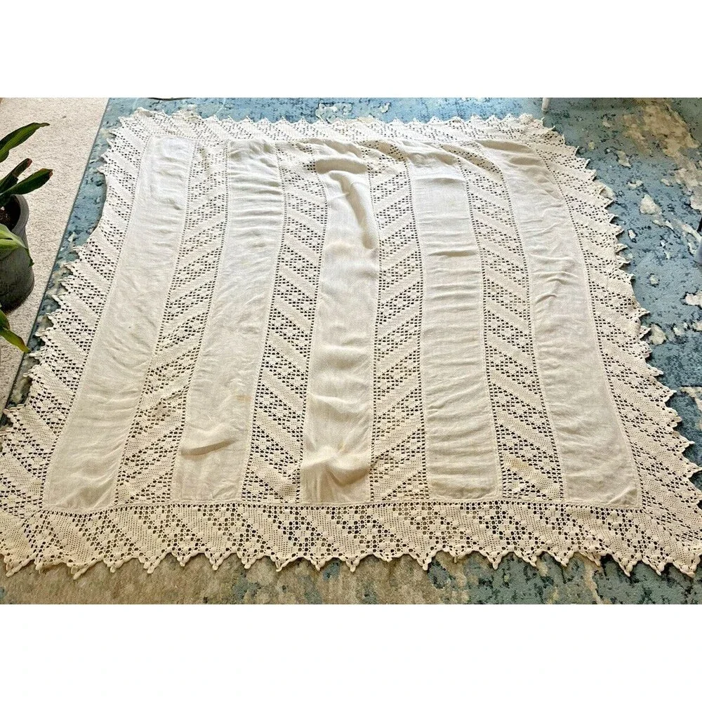 Vintage Queen Bedspread Crochet Handmade USA‎ Ecru Blanket Cottage Country 1930s